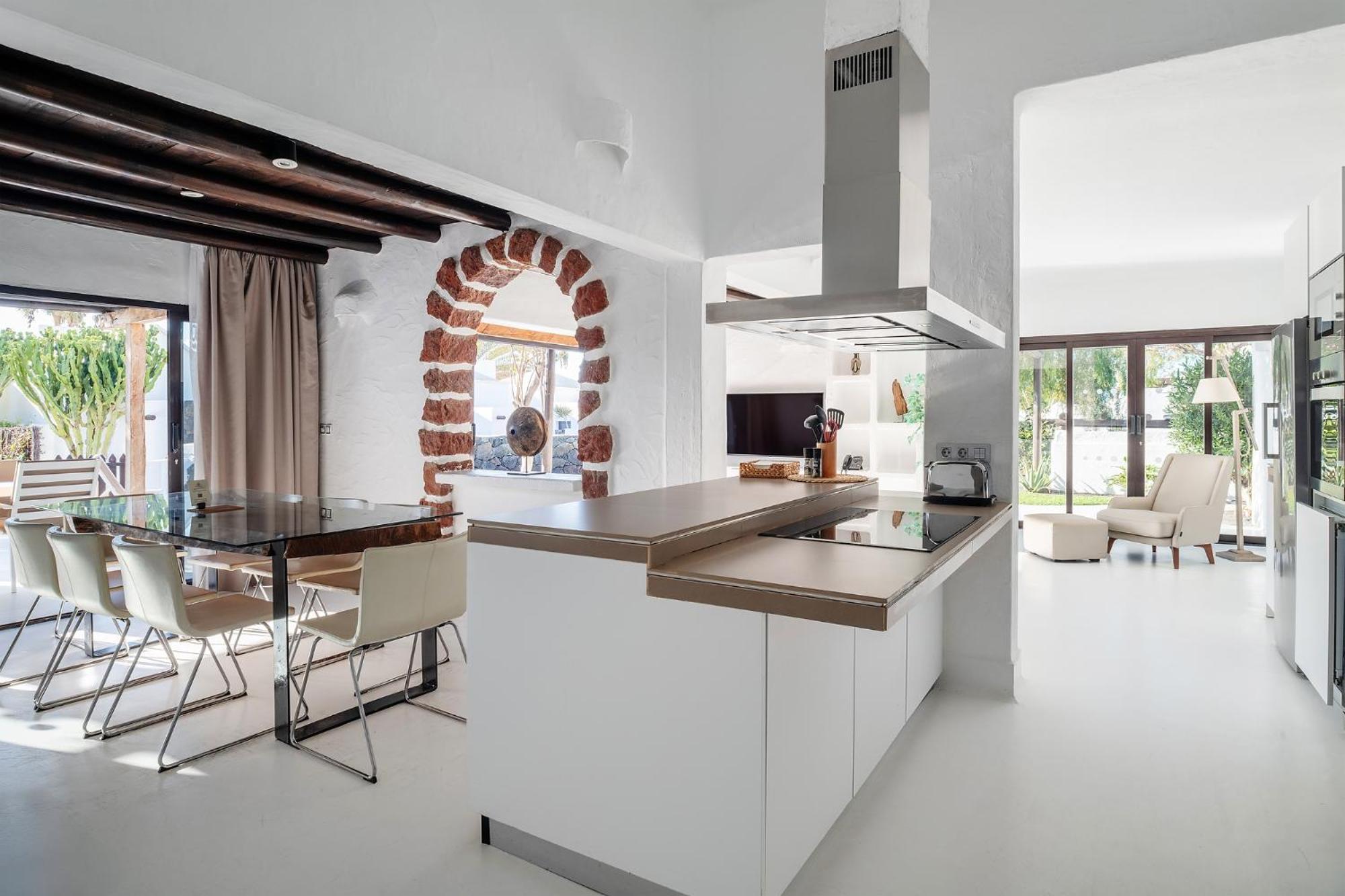 Kamezi Boutique Hotel Villas Playa Blanca  Room photo